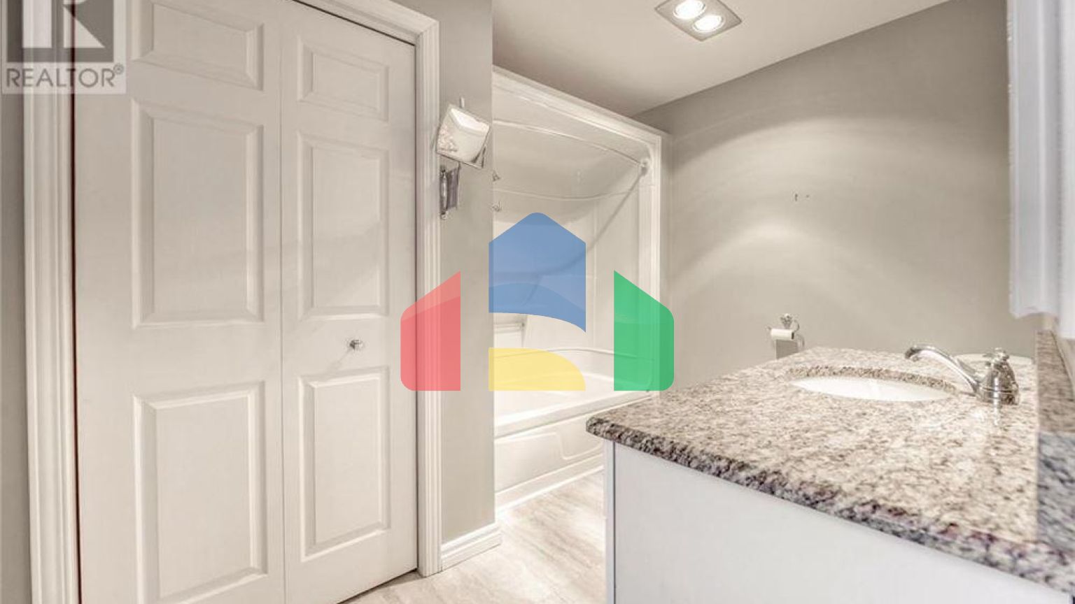 Residential - Condo/Apartment - Point Edward, Canada - Canada