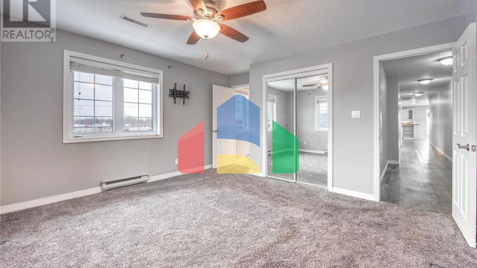 Residential - Condo/Apartment - Point Edward, Canada - Canada