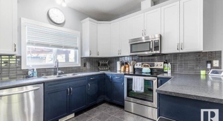 Residential - Single Family Home - Stony Plain, Canada - Canada