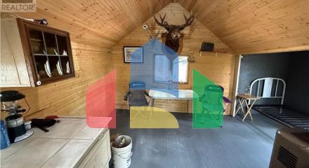 Residential - Single Family Home - Charlie Lake, Canada - Canada
