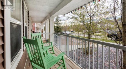 Residential - Single Family Home - Cochrane, Canada - Canada