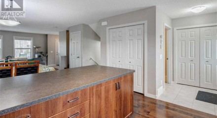 Residential - Single Family Home - Cochrane, Canada - Canada