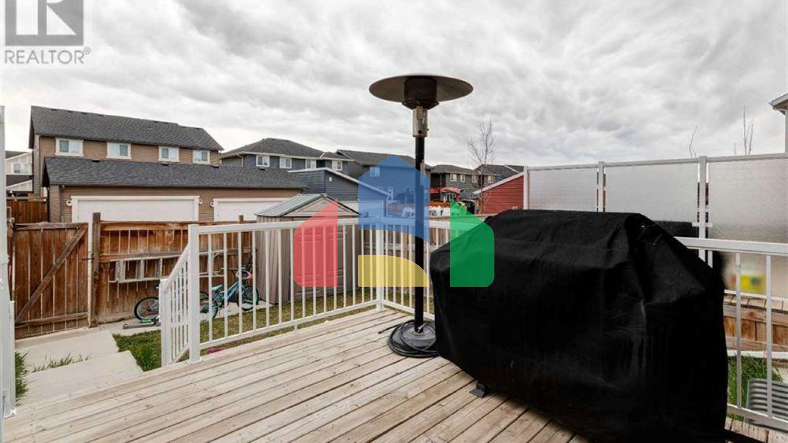 Residential - Single Family Home - Cochrane, Canada - Canada