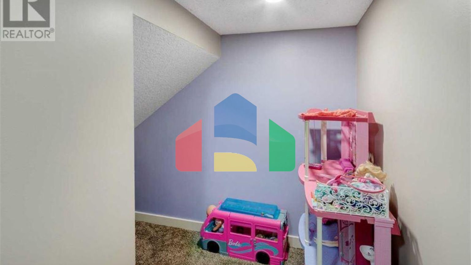 Residential - Single Family Home - Cochrane, Canada - Canada