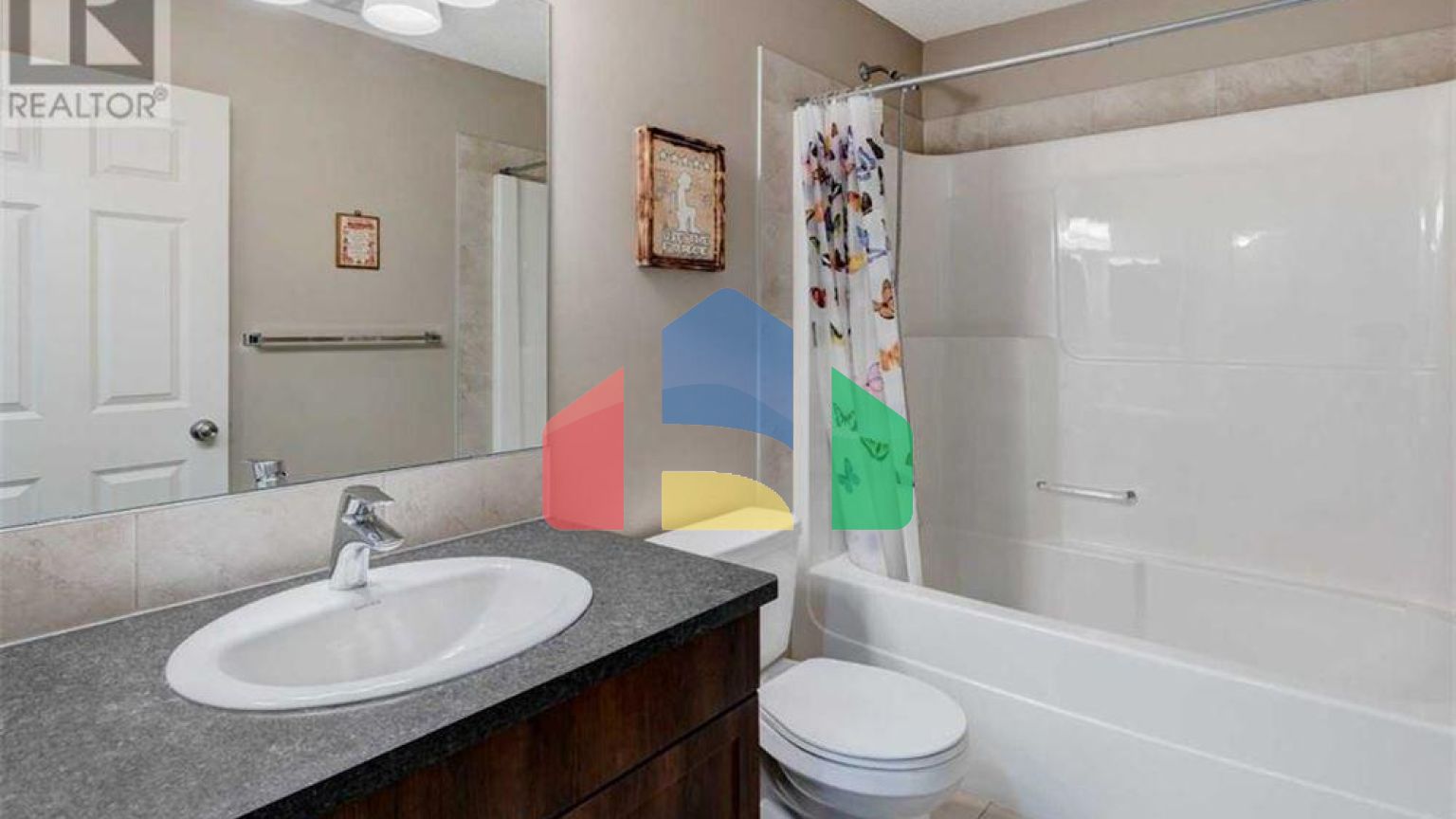 Residential - Single Family Home - Cochrane, Canada - Canada