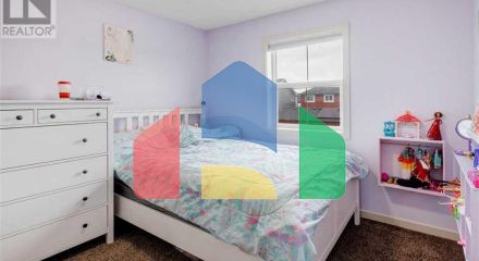 Residential - Single Family Home - Cochrane, Canada - Canada