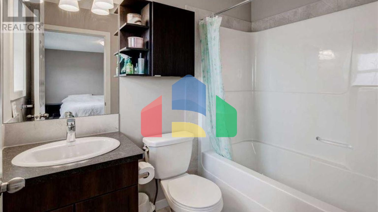 Residential - Single Family Home - Cochrane, Canada - Canada