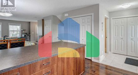 Residential - Single Family Home - Cochrane, Canada - Canada