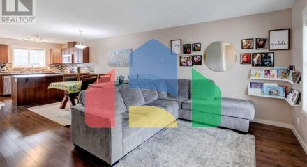Residential - Single Family Home - Cochrane, Canada - Canada