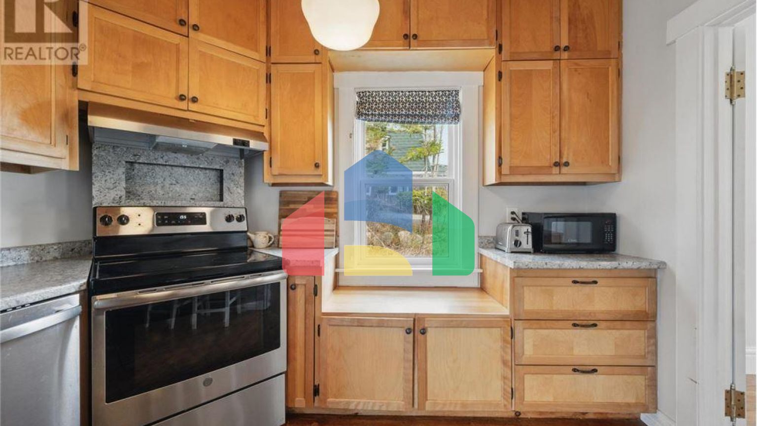 Residential - Single Family Home - Hubbards, Canada - Canada