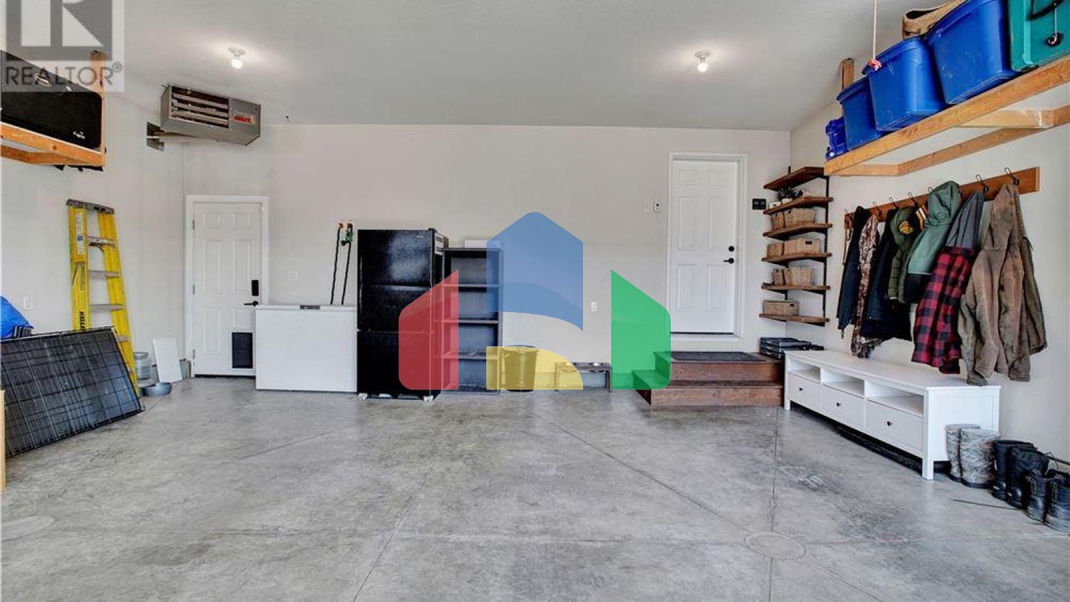 Residential - Single Family Home - Warman, Canada - Canada