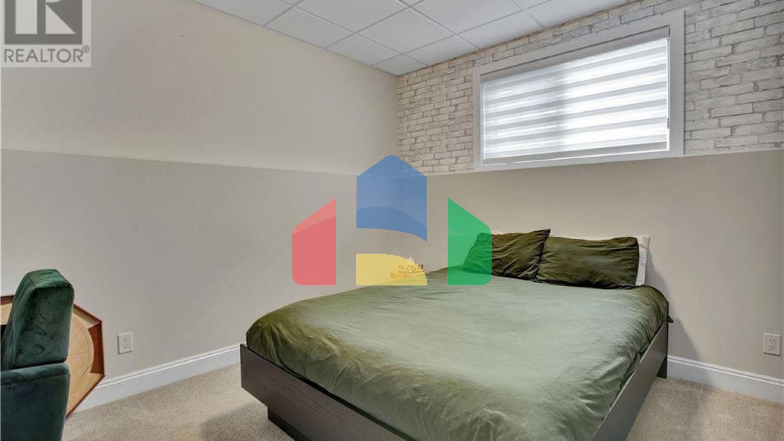 Residential - Single Family Home - Warman, Canada - Canada