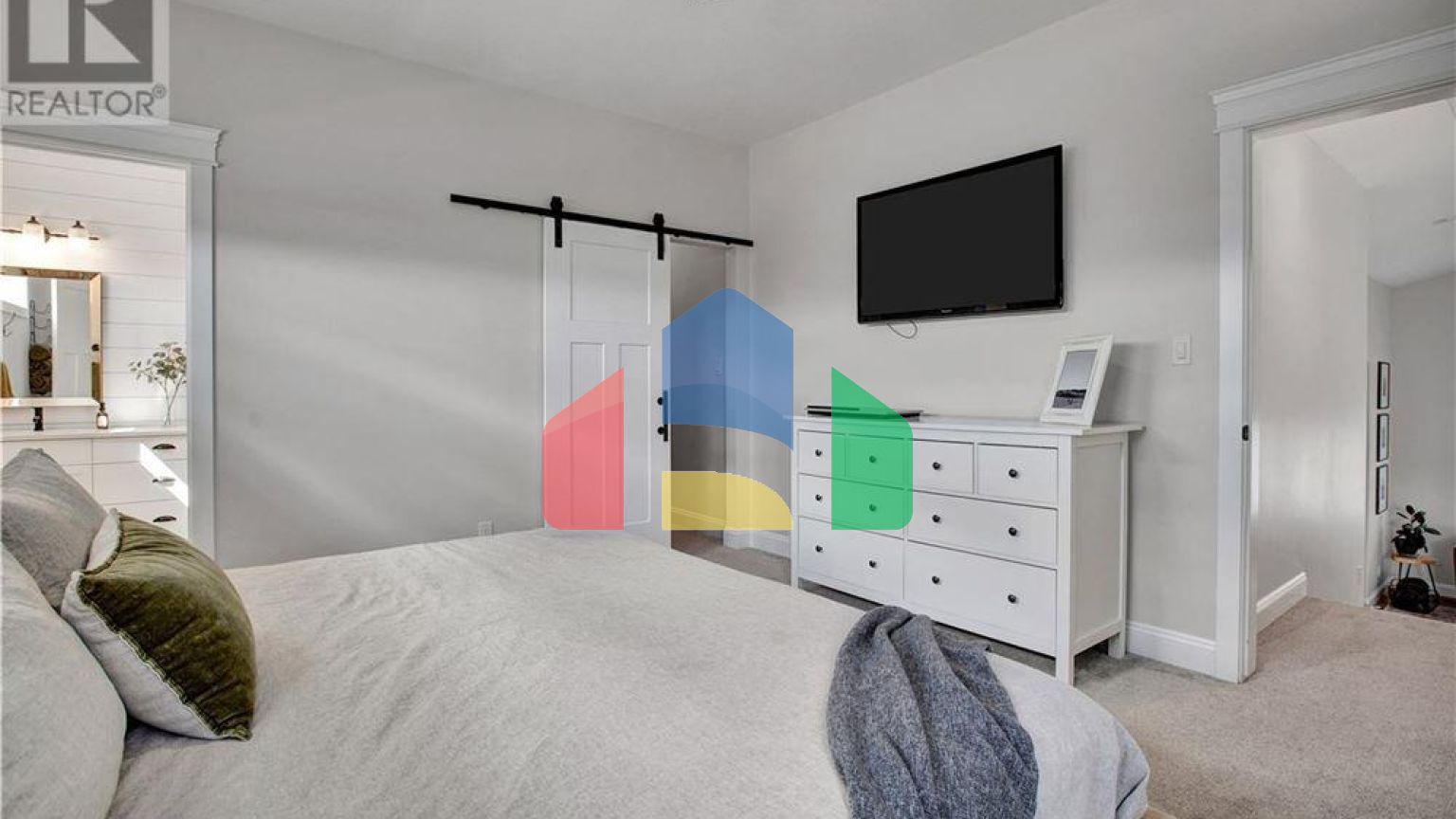 Residential - Single Family Home - Warman, Canada - Canada