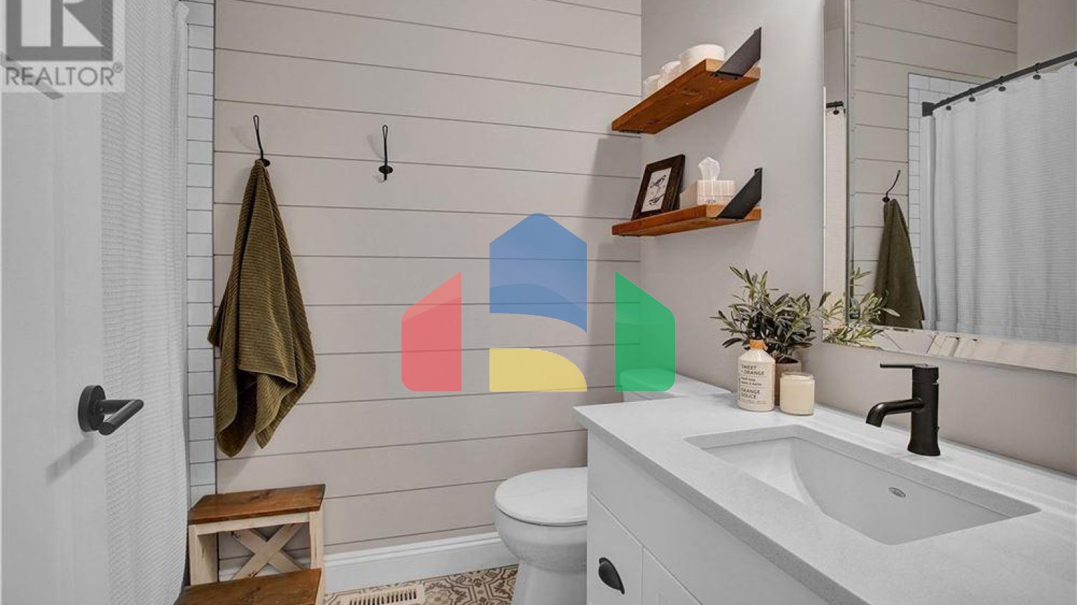 Residential - Single Family Home - Warman, Canada - Canada