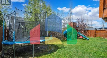 Residential - Single Family Home - Warman, Canada - Canada