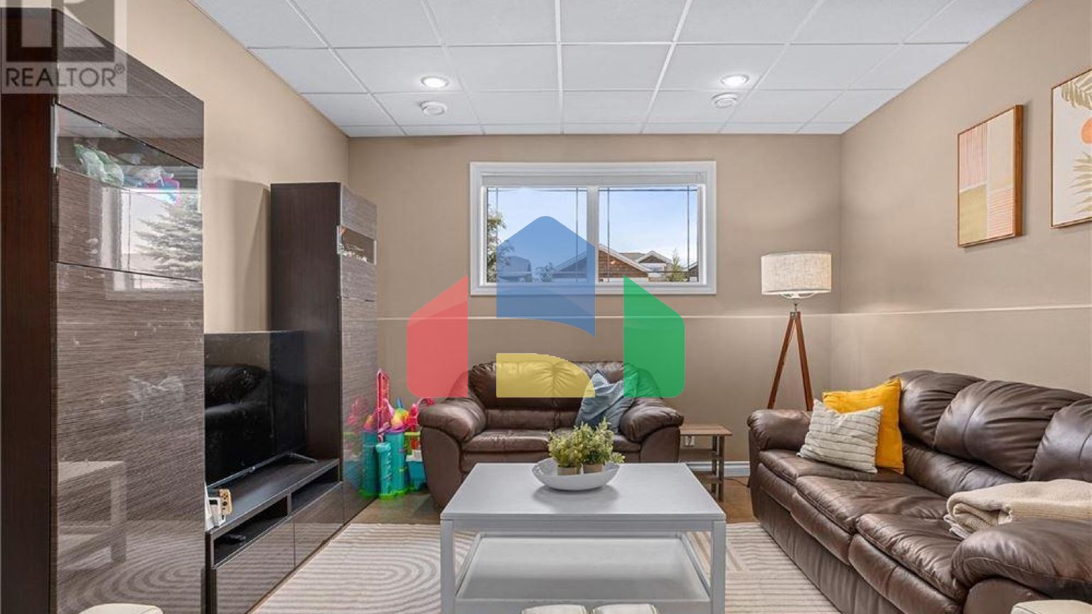 Residential - Single Family Home - Warman, Canada - Canada