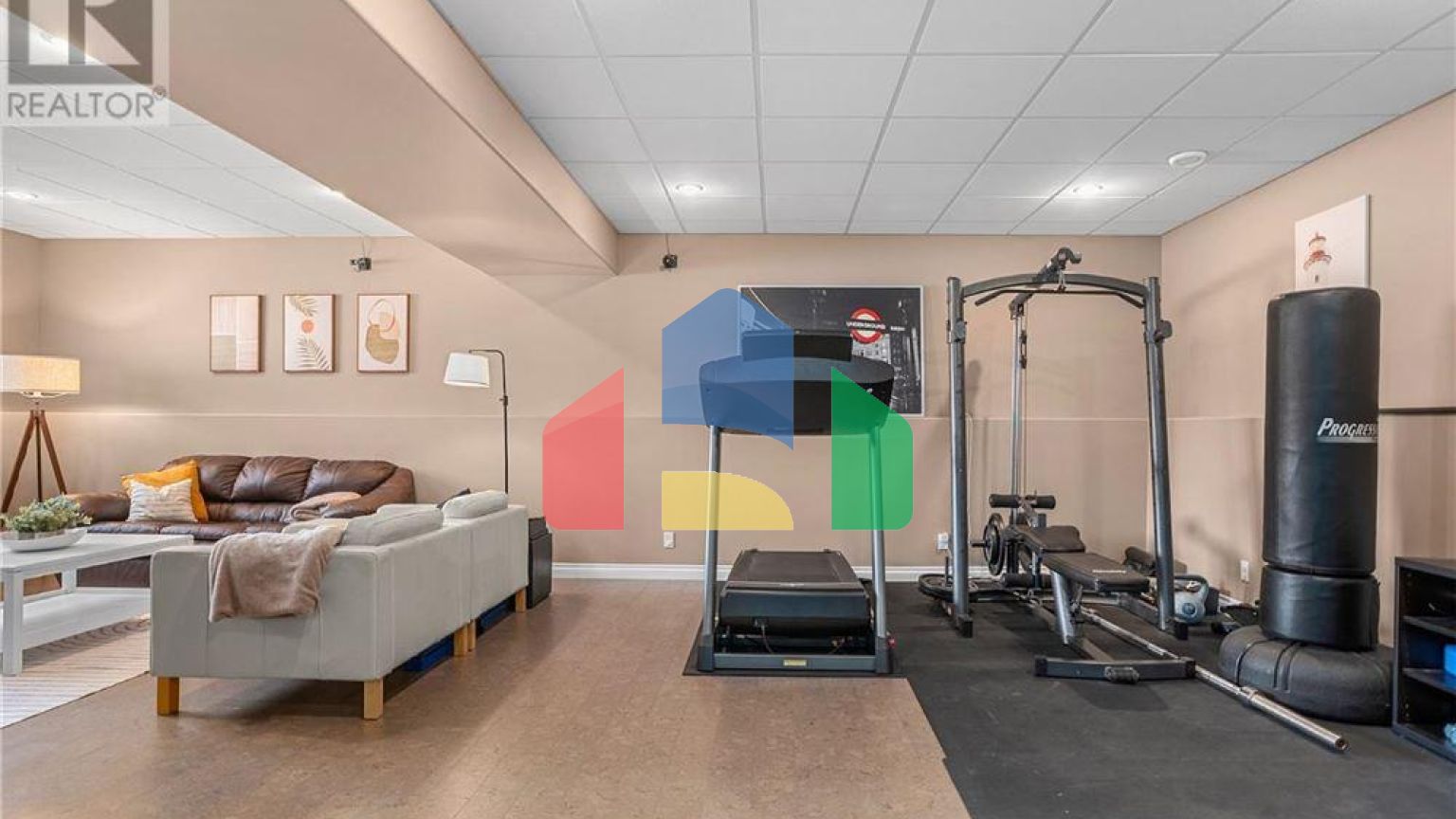 Residential - Single Family Home - Warman, Canada - Canada