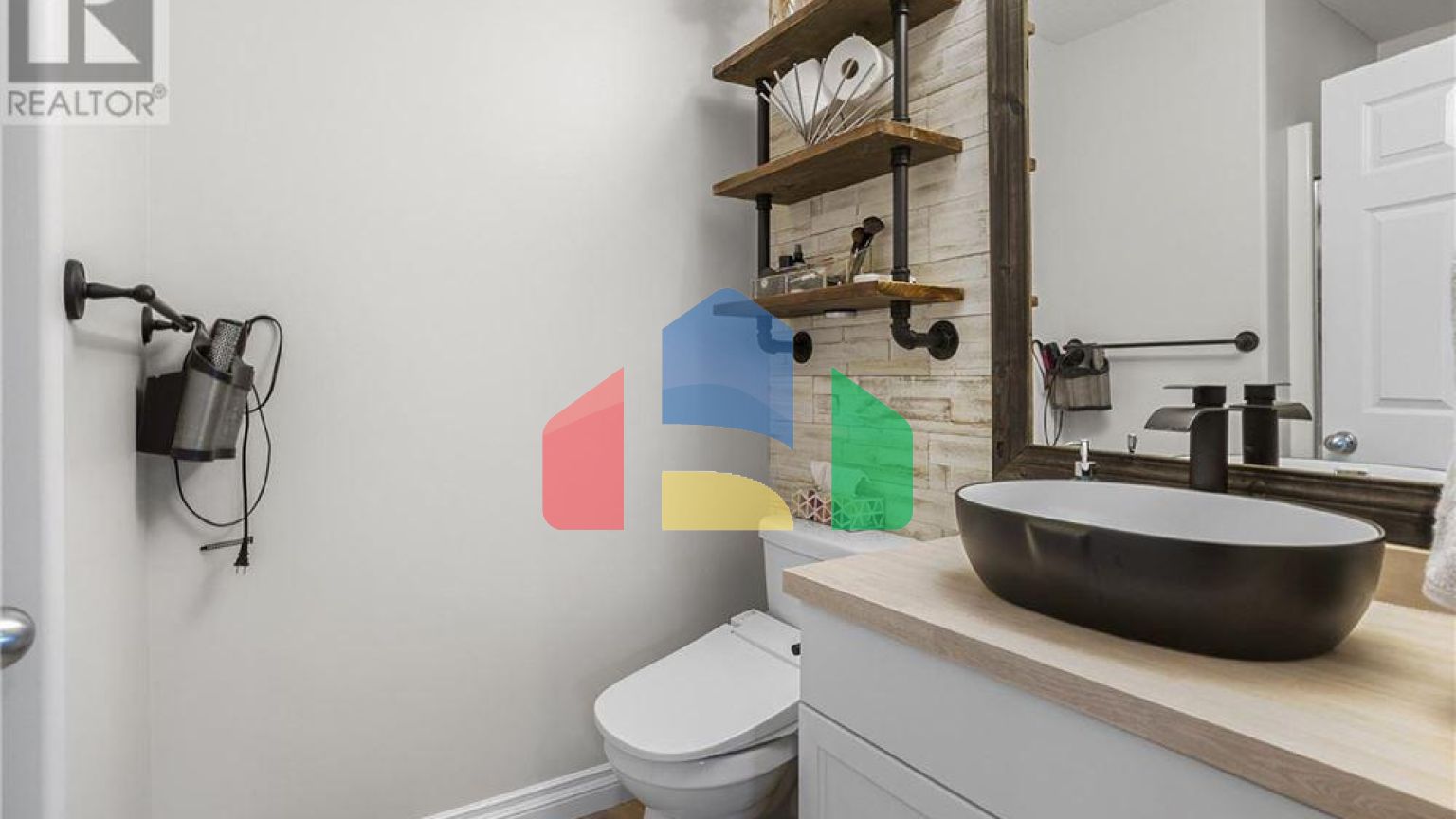 Residential - Single Family Home - Warman, Canada - Canada