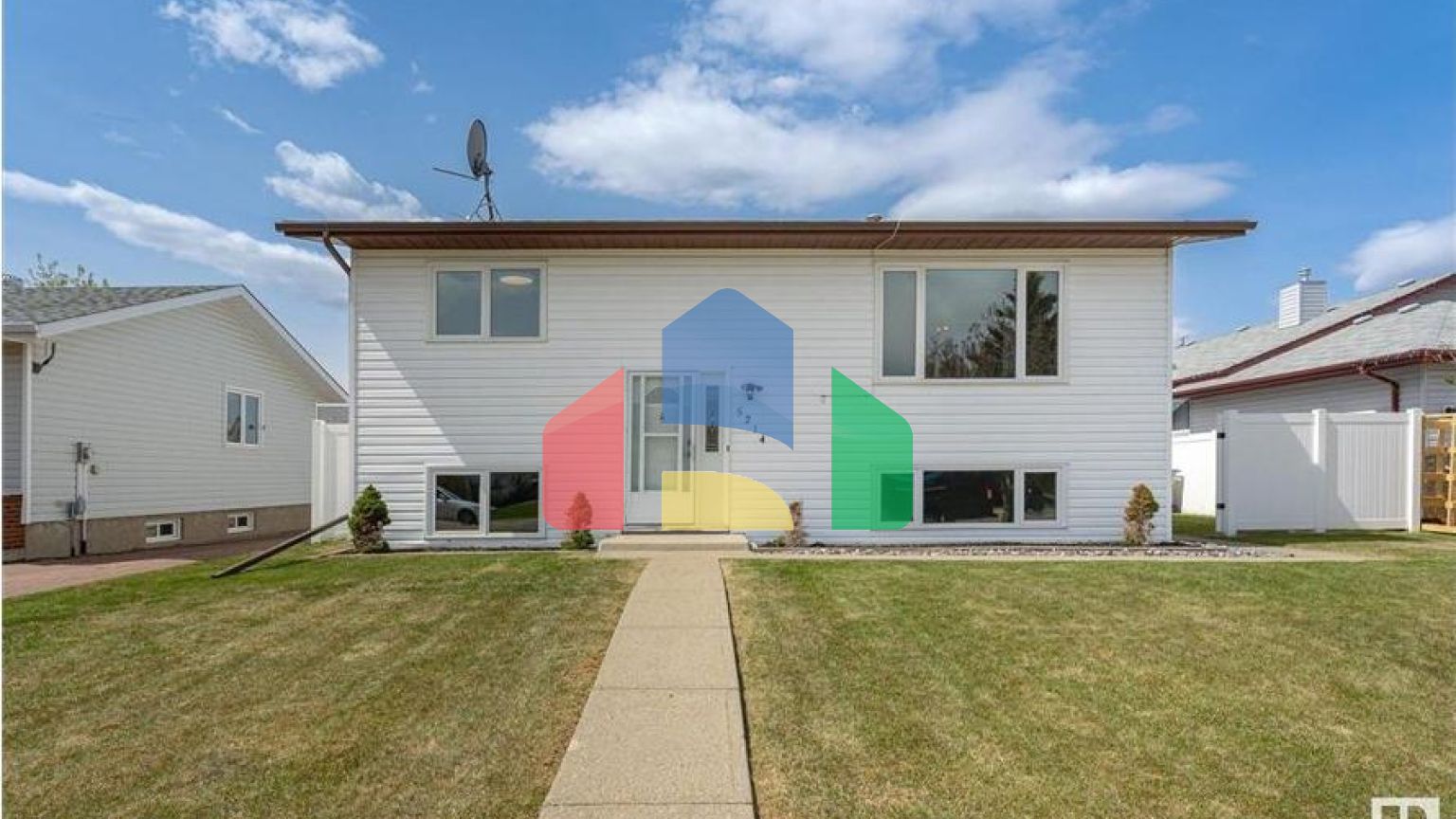 Residential - Single Family Home - Legal, Canada - Canada