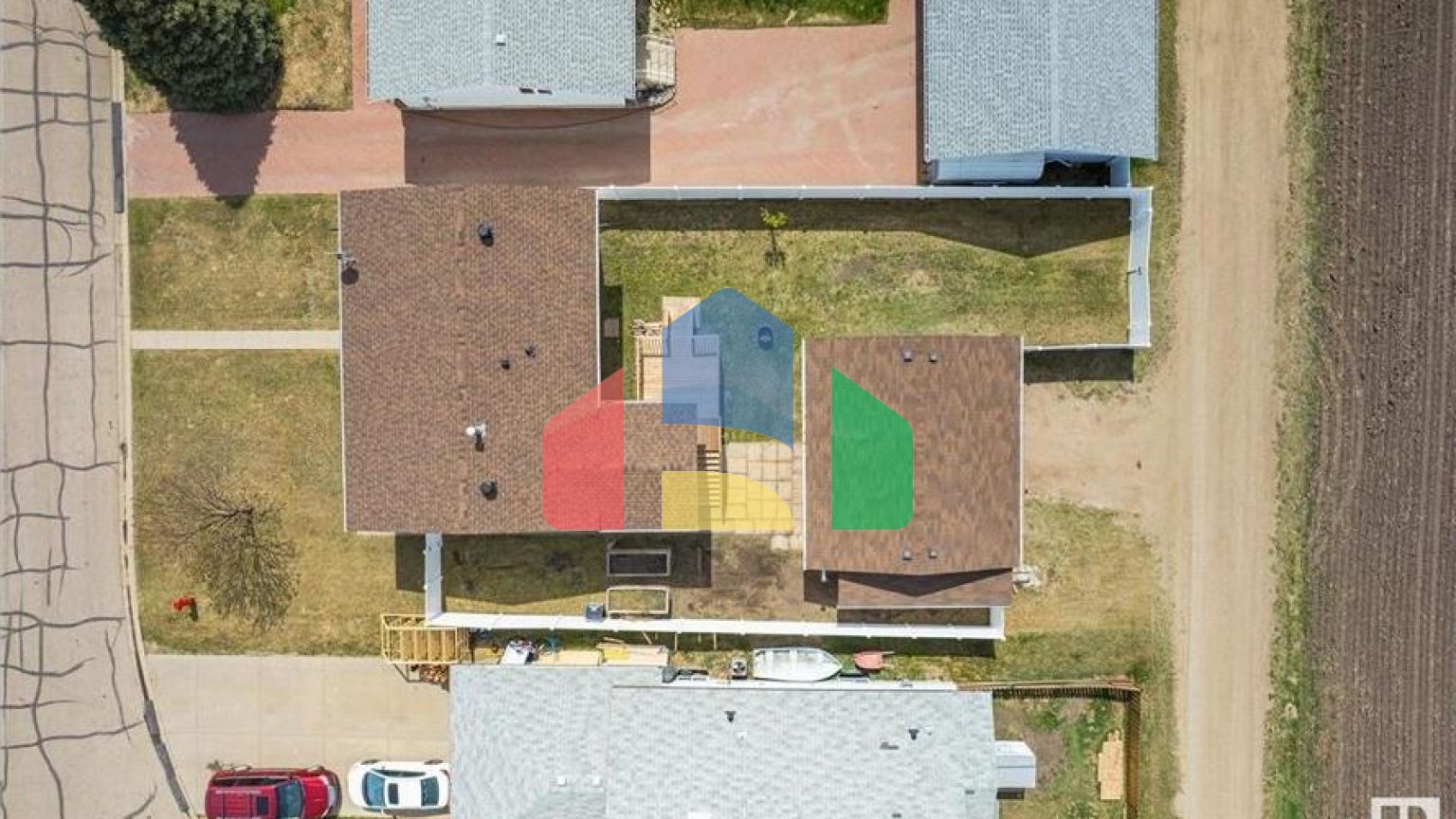 Residential - Single Family Home - Legal, Canada - Canada