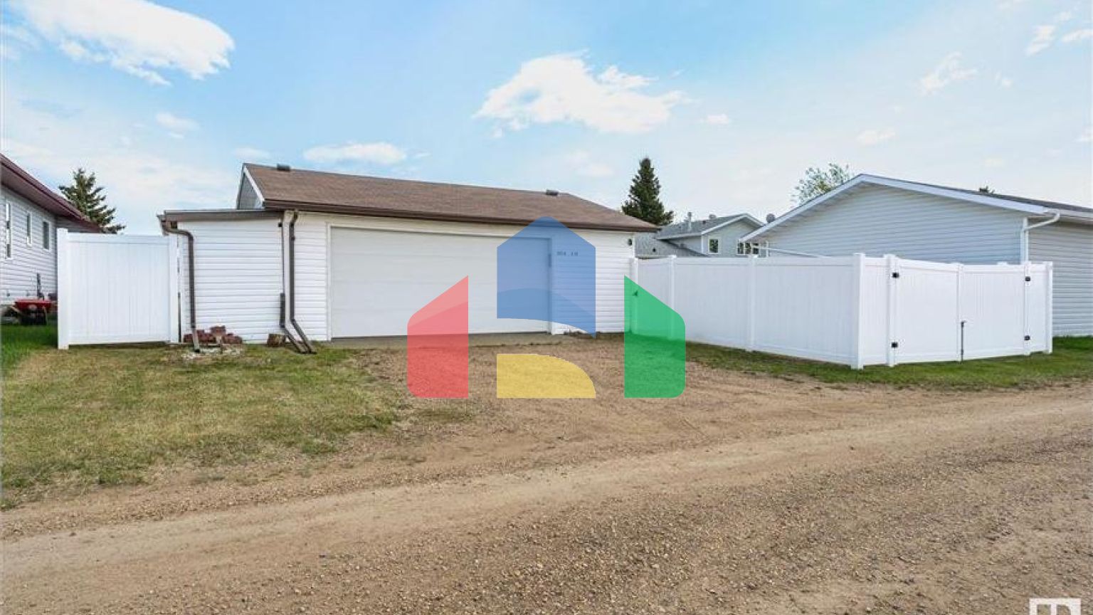 Residential - Single Family Home - Legal, Canada - Canada