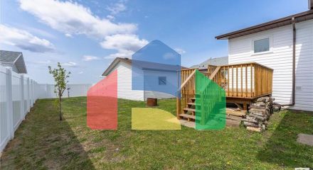 Residential - Single Family Home - Legal, Canada - Canada