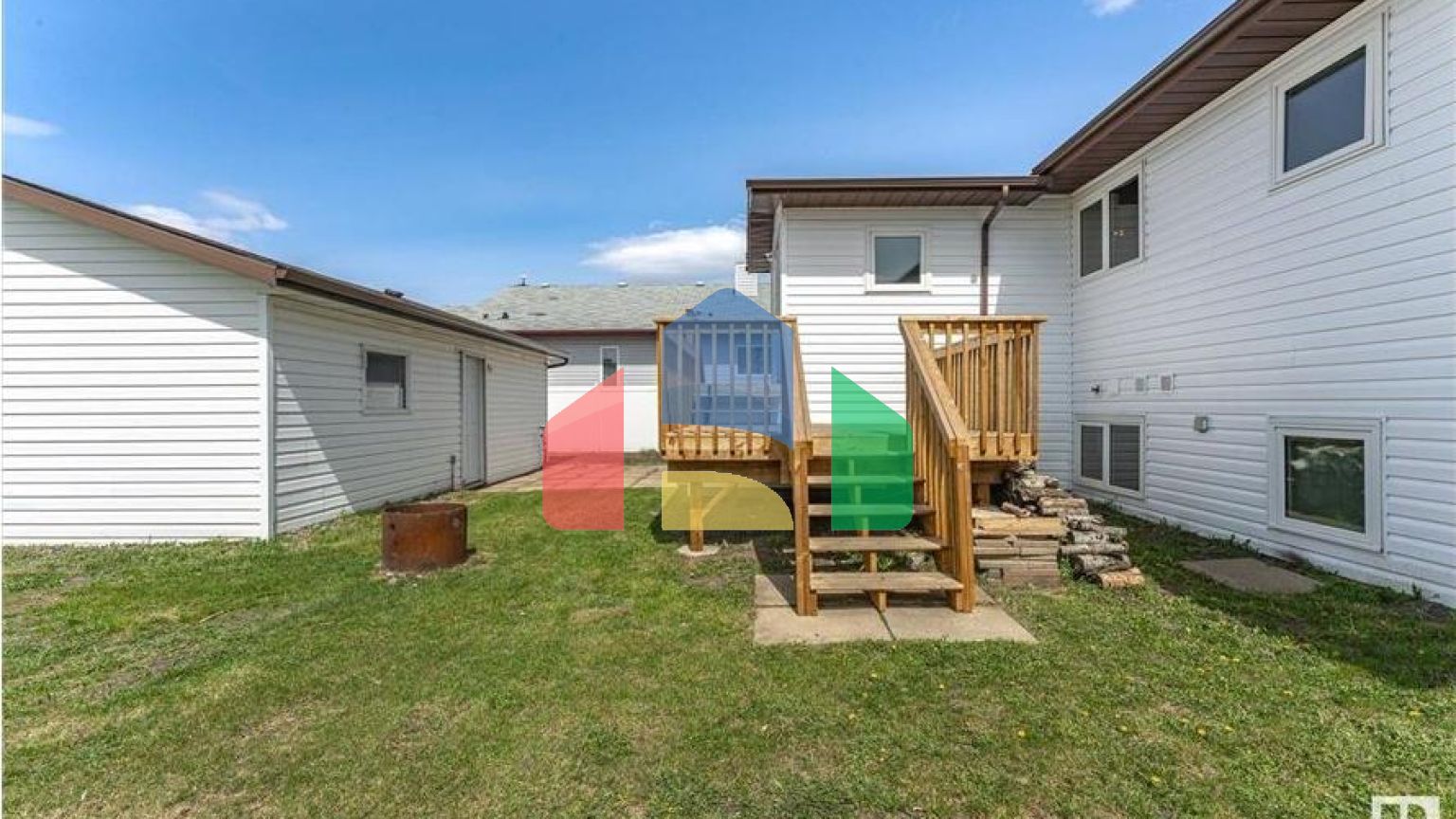 Residential - Single Family Home - Legal, Canada - Canada