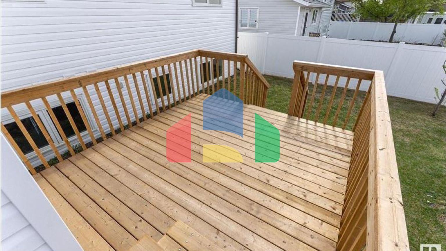 Residential - Single Family Home - Legal, Canada - Canada