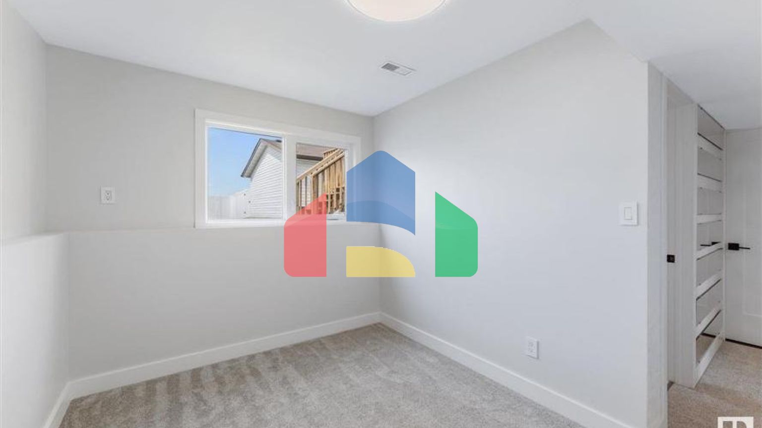 Residential - Single Family Home - Legal, Canada - Canada