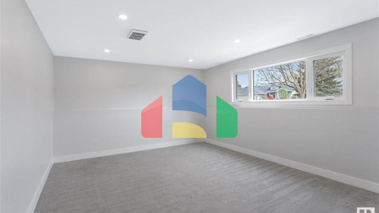 Residential - Single Family Home - Legal, Canada - Canada