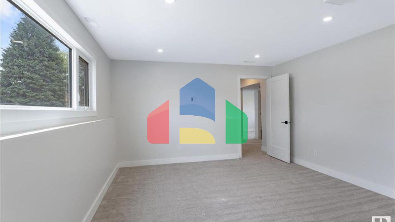 Residential - Single Family Home - Legal, Canada - Canada