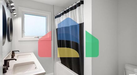 Residential - Single Family Home - Legal, Canada - Canada