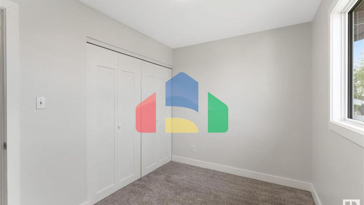 Residential - Single Family Home - Legal, Canada - Canada