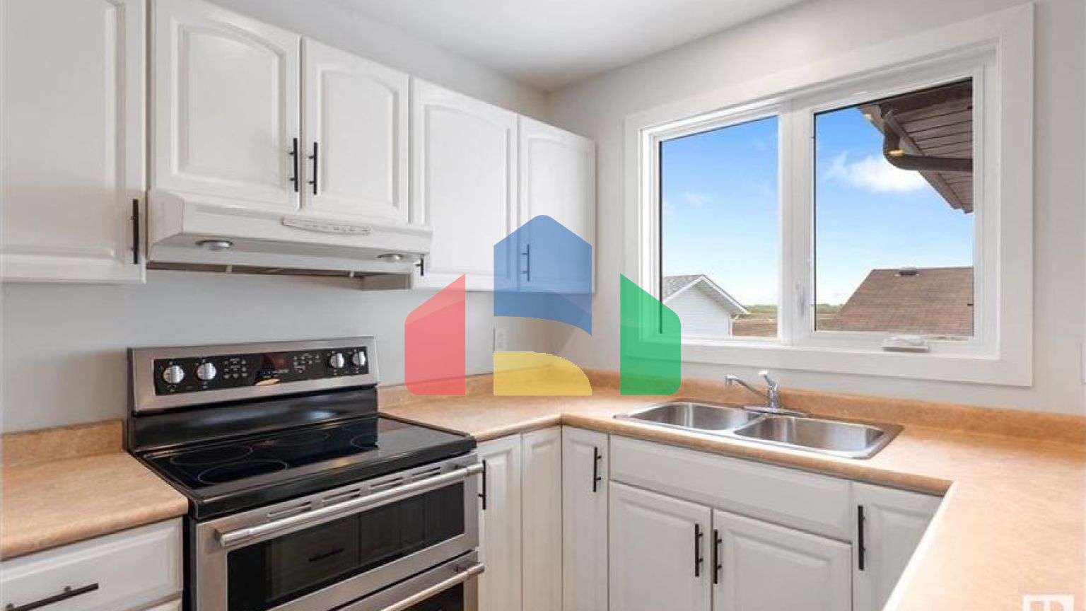 Residential - Single Family Home - Legal, Canada - Canada