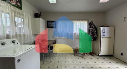 Residential - Single Family Home - 70 Mile House, Canada - Canada