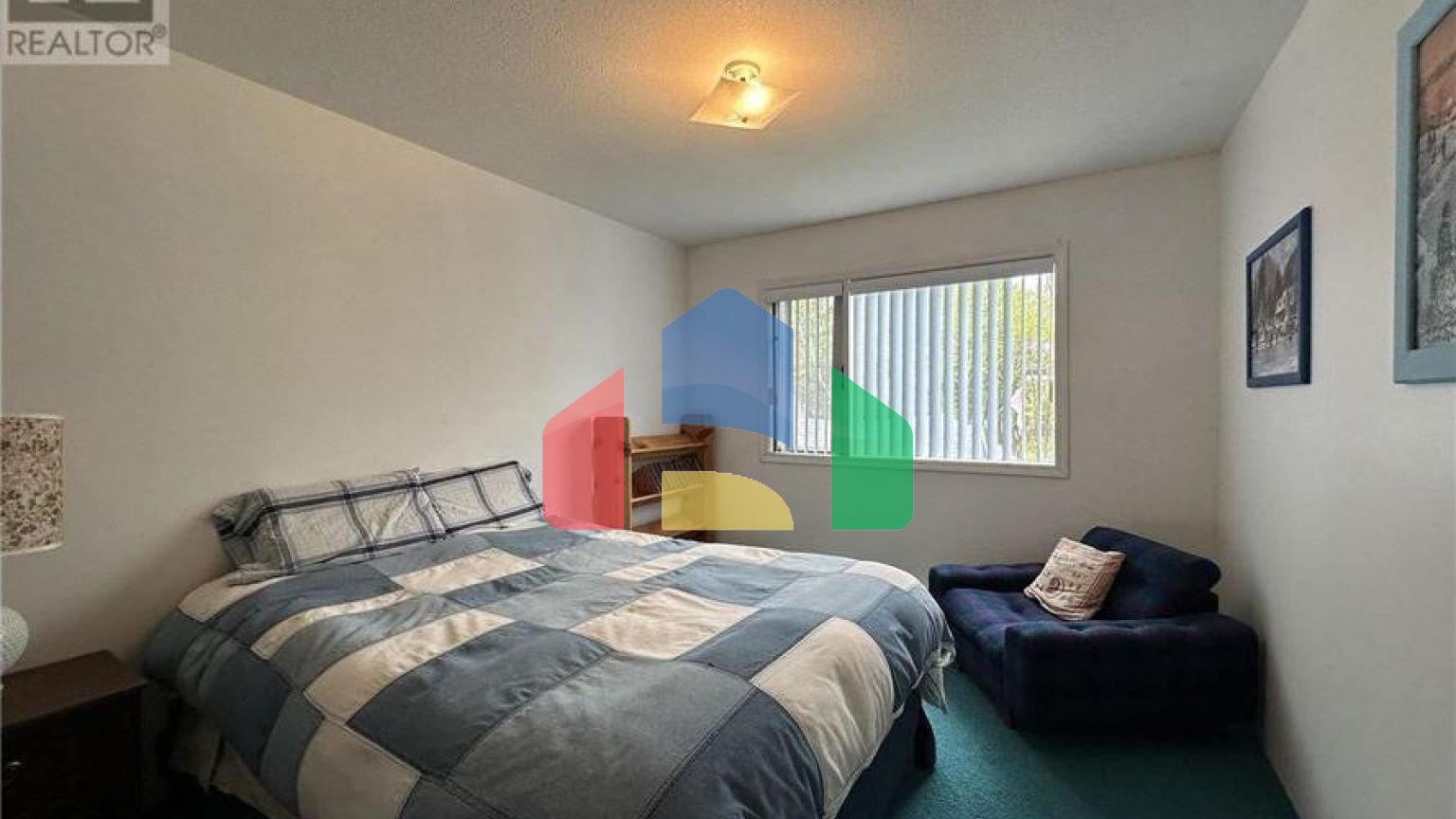 Residential - Single Family Home - 70 Mile House, Canada - Canada