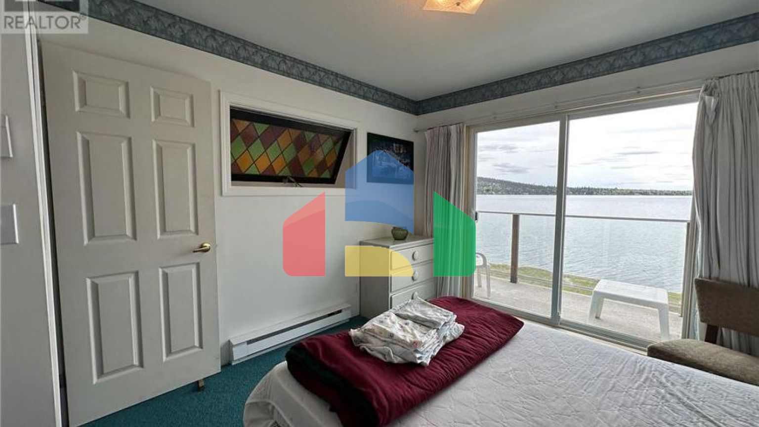 Residential - Single Family Home - 70 Mile House, Canada - Canada