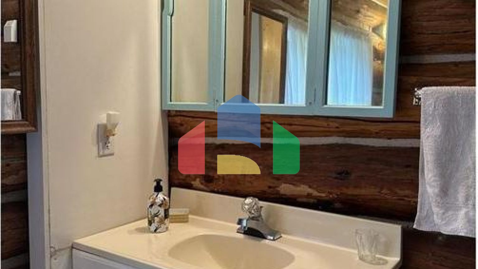 Residential - Single Family Home - 70 Mile House, Canada - Canada