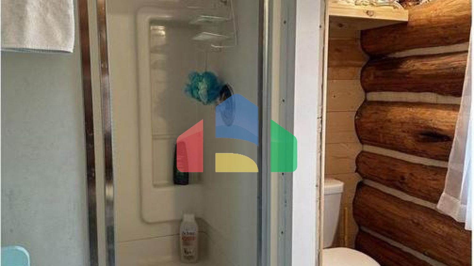 Residential - Single Family Home - 70 Mile House, Canada - Canada