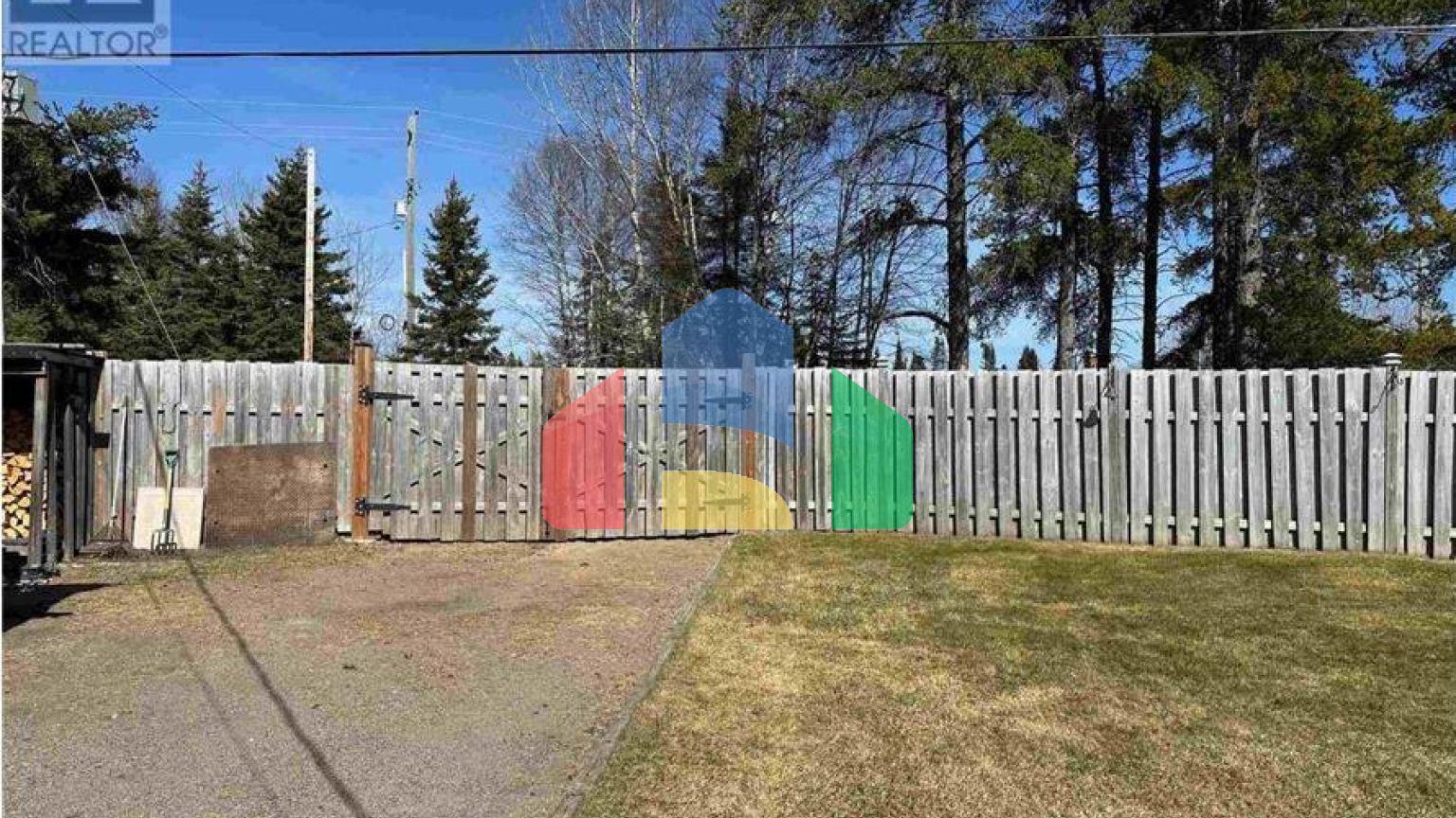 Residential - Single Family Home - Terrace Bay, Canada - Canada