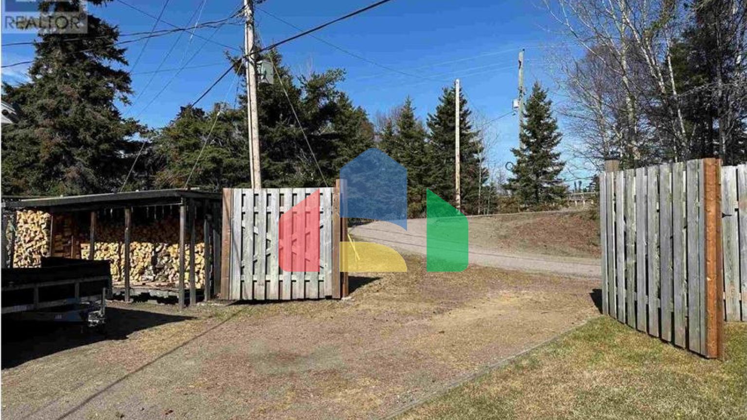 Residential - Single Family Home - Terrace Bay, Canada - Canada