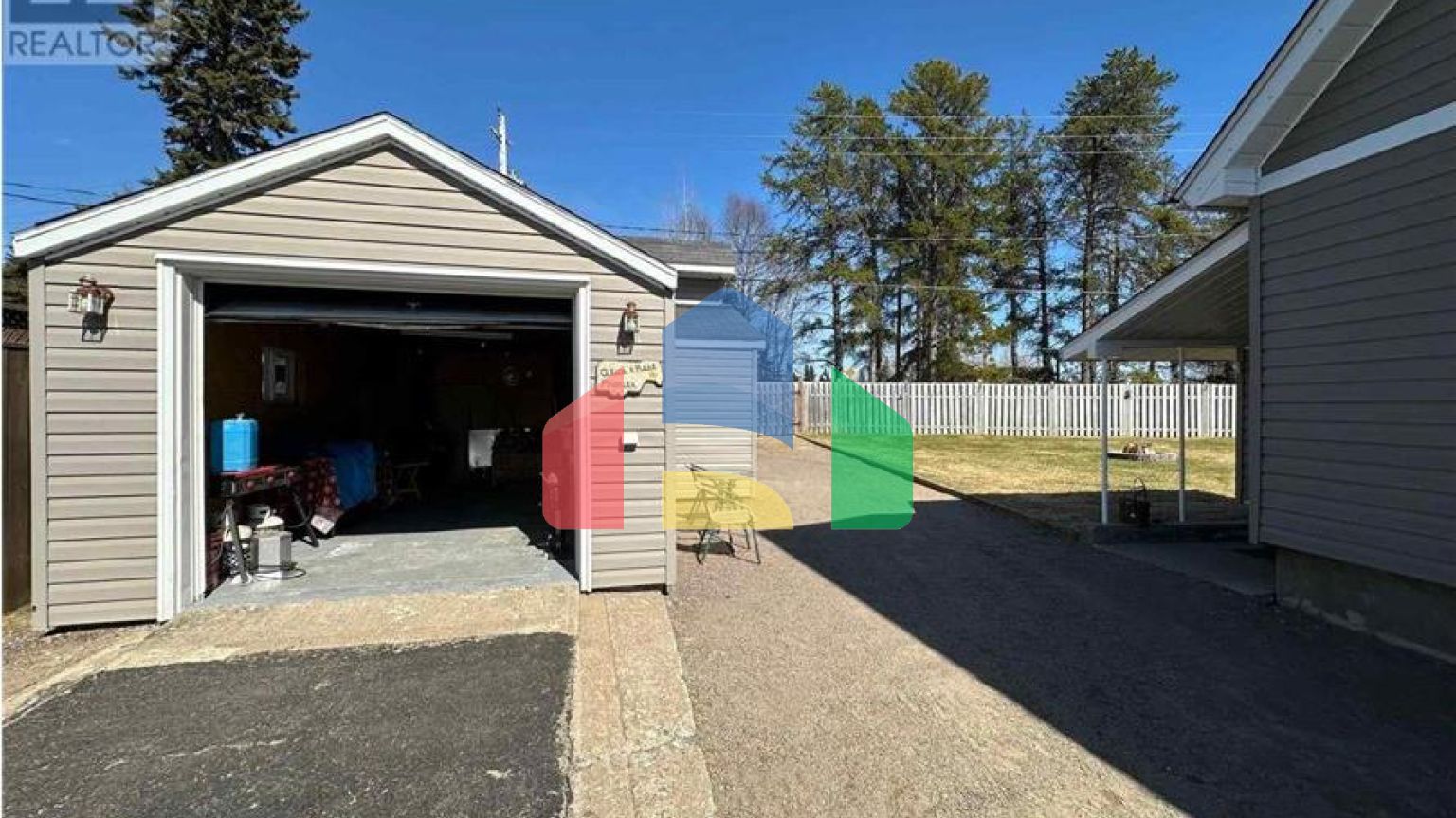 Residential - Single Family Home - Terrace Bay, Canada - Canada