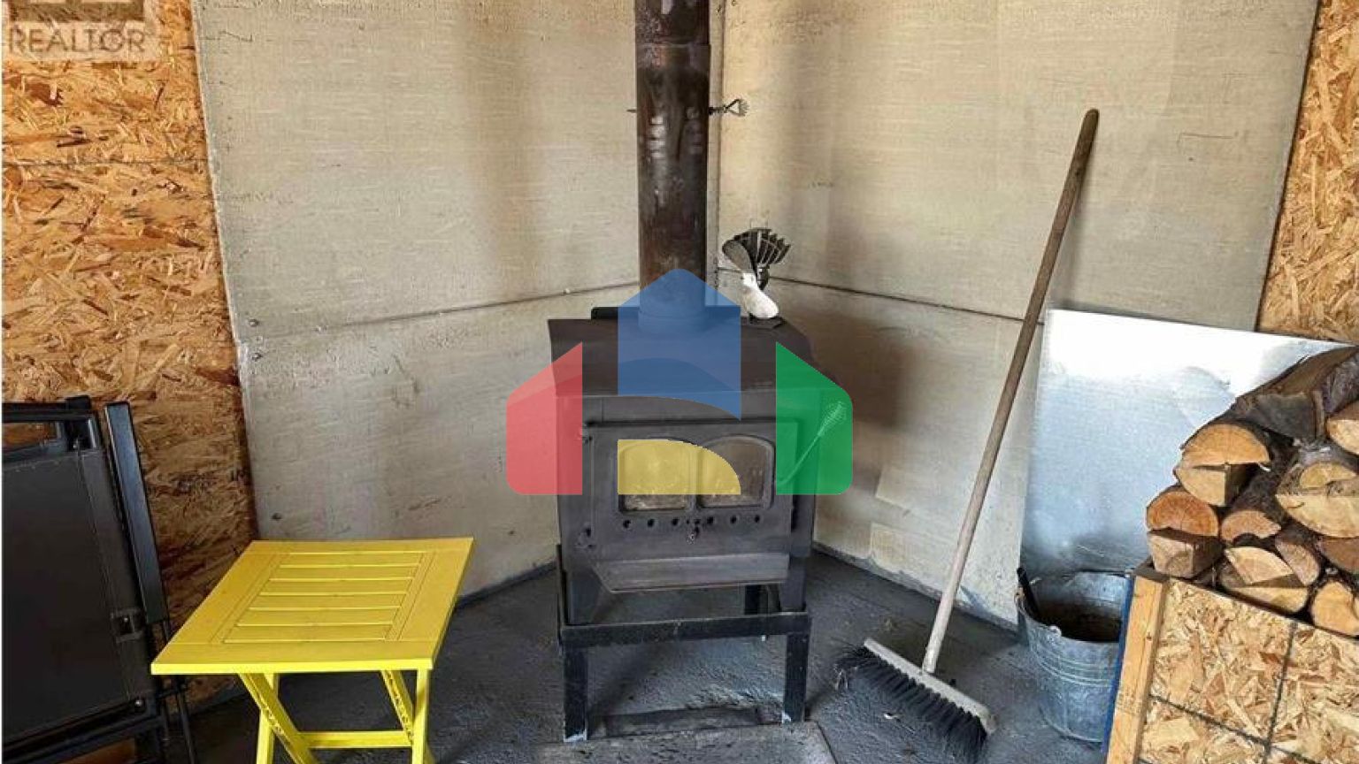 Residential - Single Family Home - Terrace Bay, Canada - Canada