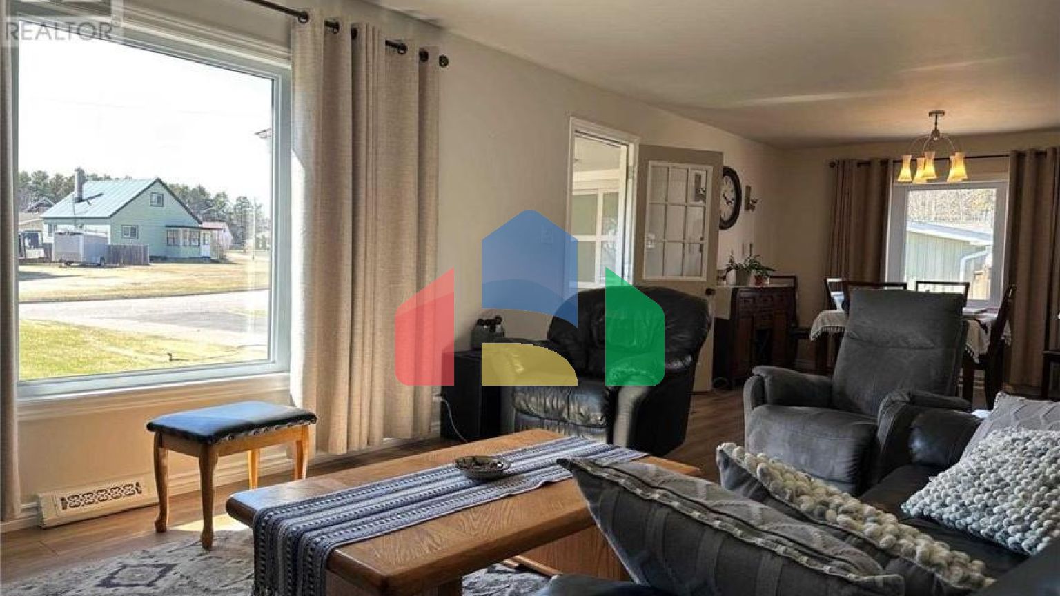 Residential - Single Family Home - Terrace Bay, Canada - Canada