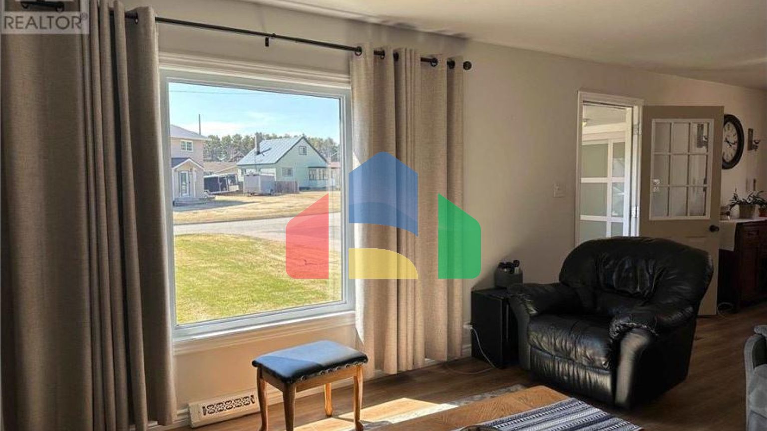 Residential - Single Family Home - Terrace Bay, Canada - Canada