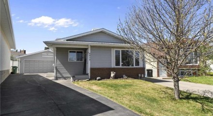 Residential - Single Family Home - Leduc, Canada - Canada