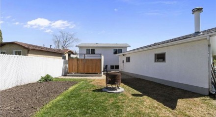 Residential - Single Family Home - Leduc, Canada - Canada