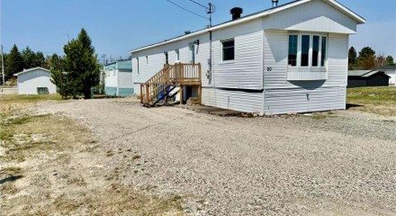 Residential - Mobile Home - Saint-Félix-de-Dalquier, Canada - Canada