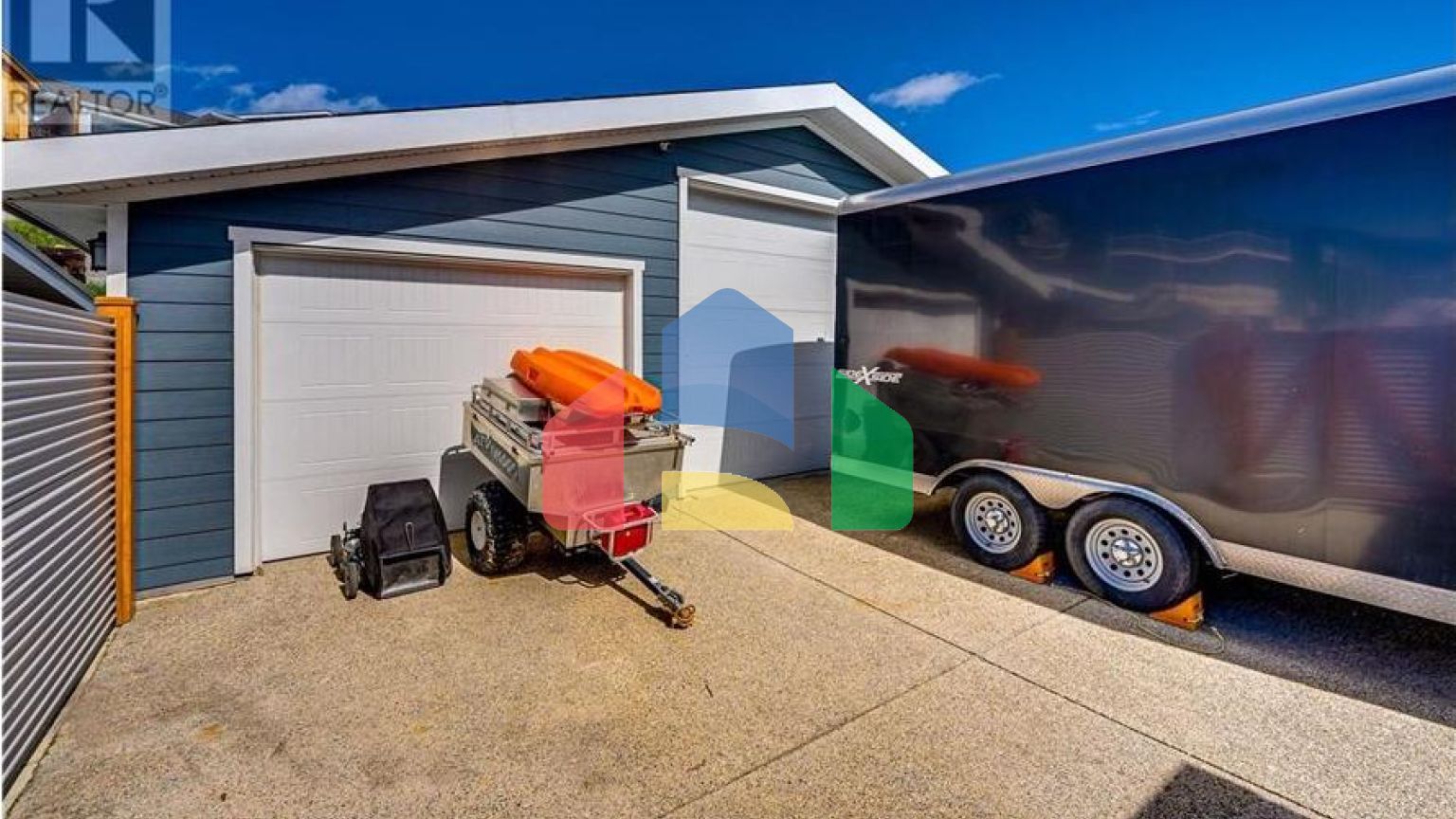 Residential - Single Family Home - Coldstream, Canada - Canada