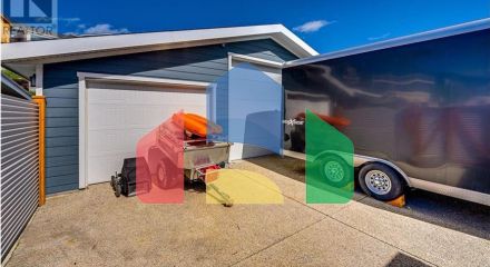 Residential - Single Family Home - Coldstream, Canada - Canada